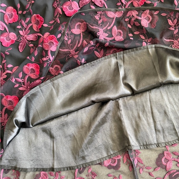 White House Black Market Black and Red Floral Dress - Picture 8 of 12